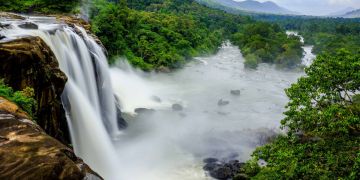 Amazing 4 Days Alleppey to Thekkady Trip Package