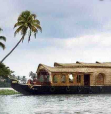 Beautiful 5 Days 4 Nights Thekkady, Alleppey, Kovalam with Kumarakom Holiday Package