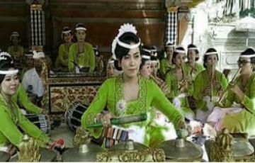 Memorable 4 Days 3 Nights Denpasar, Baliwood Land, Abiansemal Duah Yeh Cani with Baliwood Land Tour Package