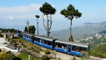 Fantastic Gangtok Darjeeling 4 Nights 5 Days Tour Package