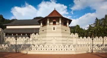 Colombo, Kandy, Sri Lanka and Nuwara-eliya Tour Package for 4 Days