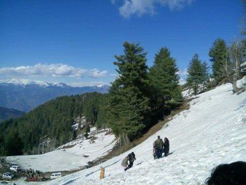 Ecstatic Patnitop Tour Package for 3 Days 2 Nights from Katra