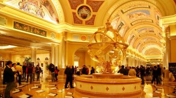 Family Getaway 5 Days 4 Nights Macau with Hongkong Vacation Package