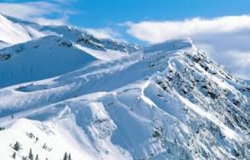 4 Days 3 Nights Manali and Delhi Trip Package