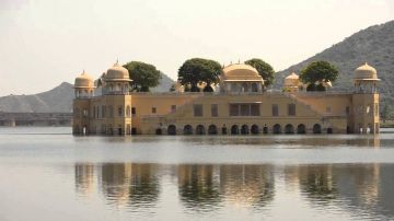 Ecstatic 4 Days New Delhi to Agra Tour Package