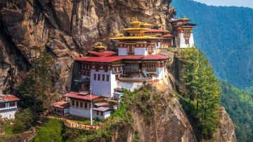Magical Paro Tour Package for 6 Days 5 Nights from Kolkata