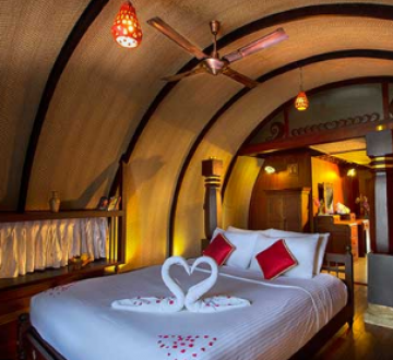 Memorable 3 Days 2 Nights Alleppey and Thekkady Vacation Package