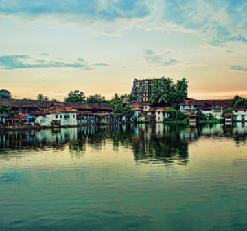 Ecstatic 4 Days Thekkady to Kumarakom Holiday Package