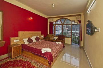 Experience 3 Nights 4 Days Manali Tour Package