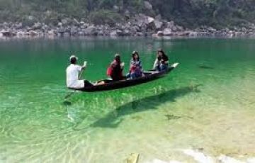 Heart-warming 5 Days Kaziranga National Park- Guwahati Drop to Shillong - Cherapunji - Shillong  53 Km 130 Hours Approx  Tour Package