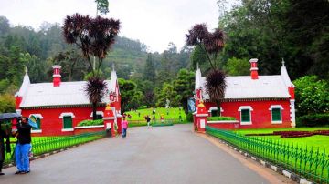Ooty Cheap & Best Honeymoon Tour Package for 4 Days 3 Nights