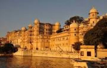 Experience 4 Days 3 Nights Jaipur and Udaipur Vacation Package