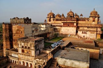 Family Getaway 8 Days Gwalior to Orchha Vacation Package