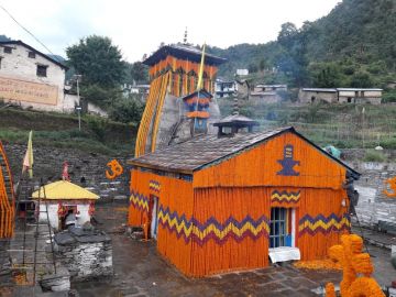 Wedding destination Triyuginarayan Uttarakhand