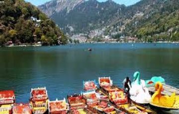 Beautiful Auli Local Sightseeing Tour Package for 5 Days from Back To Home