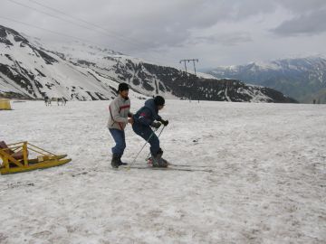 Ecstatic 4 Days Back To Home to Manali Trip Package