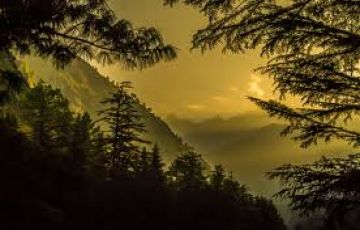 Ecstatic 3 Days 2 Nights Kasol and Delhi Holiday Package