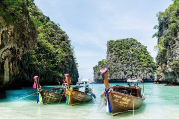 Magical 7 Days Bangkok to Phuket To Phi Phi Island Trip Package