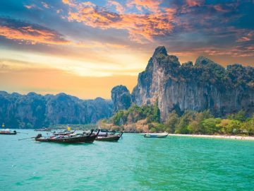 Heart-warming 7 Days Bangkok to Phuket Tour Package