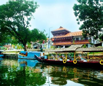 Best 5 Days Cochin to Alleppey Tour Package