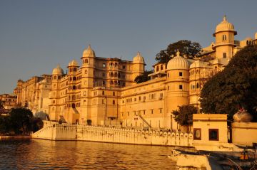 Amazing 5 Days Udaipur and Mount Abu Trip Package