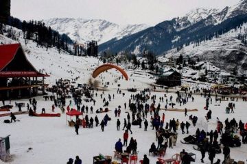 Beautiful 5 Days 4 Nights Delhi with Manali Trip Package