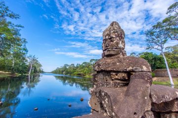 Heart-warming 4 Days Poi Pet, Siem Reap And Museum, Siem Reap And Temple Tour and Siem Reap And Temple And Flaoting Village Vacation Package