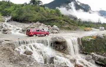 Pleasurable 6 Days Bagdogra to Lachung Holiday Package