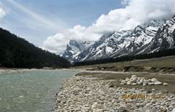 Pleasurable 6 Days Bagdogra to Lachung Holiday Package