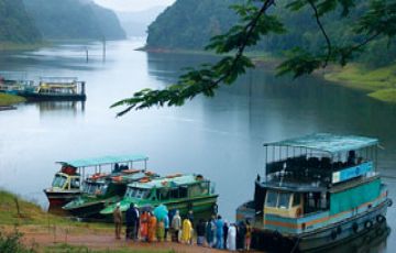 Memorable 3 Days 2 Nights Kochi with Munnar Tour Package