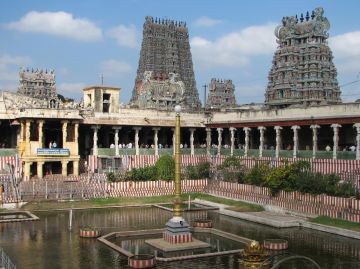 Ecstatic 9 Days 8 Nights Tirupati, Pondicherry, Tanjore and Madurai Holiday Package