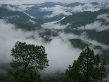 Family Getaway Sightseeing Tour Package for 3 Days 2 Nights from Delhi Drop