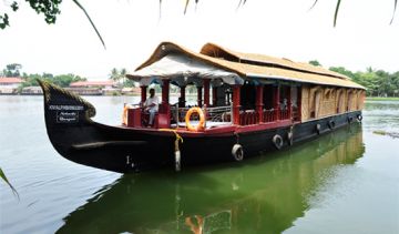 Magical 3 Days Cochin to Munnar Vacation Package