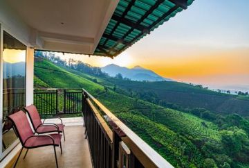 Family Getaway 7 Days Cochin, Munnar and Thekkady Tour Package