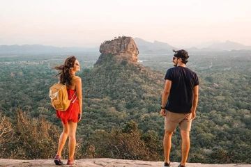 Beautiful 4 Days Sigiriya, Kandy with Negombo Holiday Package