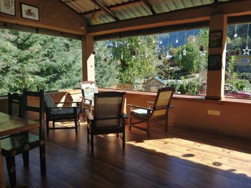 Ecstatic Gushaini Tour Package for 3 Days