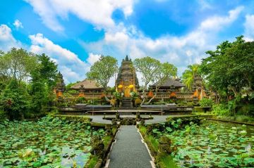 Beautiful 5 Days New Delhi to Indonesia Holiday Package