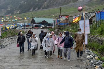 Best 4 Days 3 Nights Srinagar Vacation Package by Akayu dream holidays