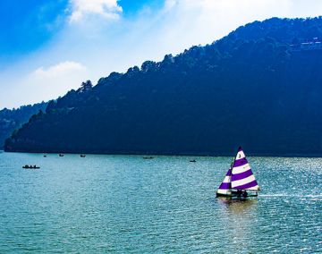 Best 4 Days Delhi, Nainital with Ranikhet Holiday Package