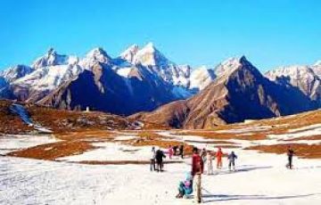 Family Getaway 5 Days Chandigarh to Manali Trip Package