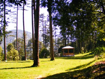 Family Getaway 3 Days 2 Nights Dhanaulti Tour Package