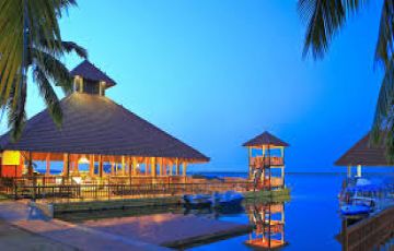 Family Getaway 4 Days Trivandrum, Varkala and Poovar Vacation Package