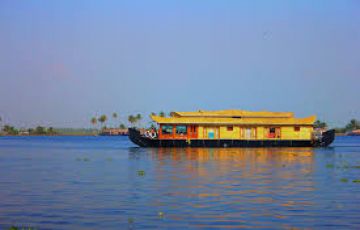 Best 5 Days Cochin, Munnar and Alleppey Vacation Package