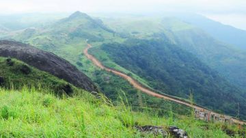 Memorable 4 Days Munnar, Vagamon, Alleppey and Cochin Vacation Package