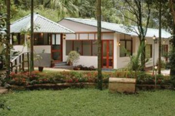 Experience 6 Days Munnar, Thekkady with Alleppey Trip Package