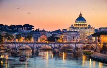 Ecstatic 10 Days 9 Nights Paris, Milan with Venice Holiday Package