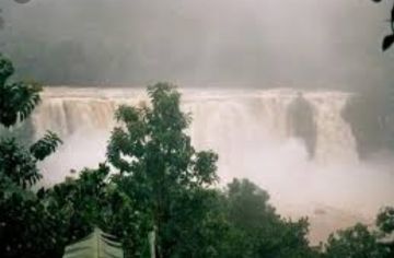 Magical 6 Days Kochi to Athirapally Trip Package