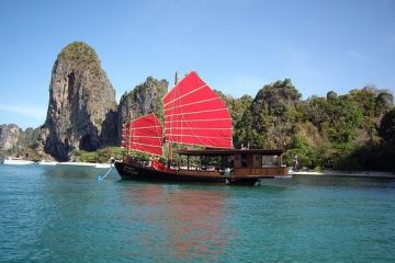 Best Full Day Phi Phi Island Tour By Big Boat With Lunch Tour Package for 6 Days 5 Nights