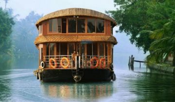 Magical 4 Days Munnar, Alleppey with Kochin Holiday Package