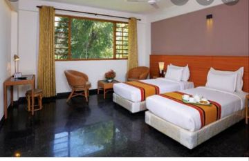 Ecstatic 4 Days 3 Nights Munnar, Alleppey with Kochi Holiday Package